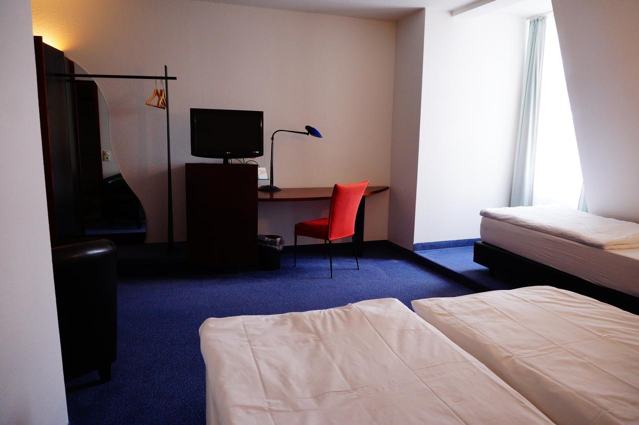 Sweet Dream Hostel & Pension - Self Check-In Güstrow Exterior foto