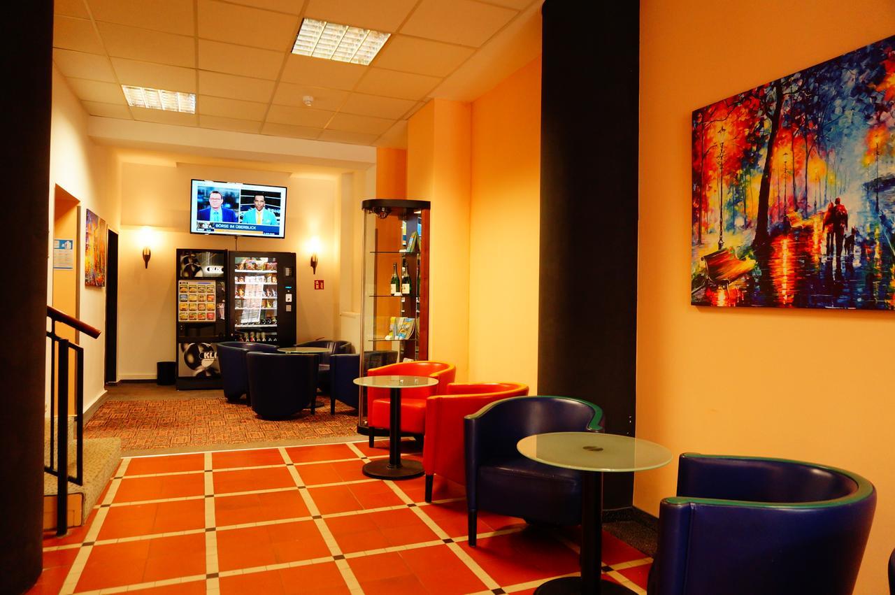 Sweet Dream Hostel & Pension - Self Check-In Güstrow Exterior foto