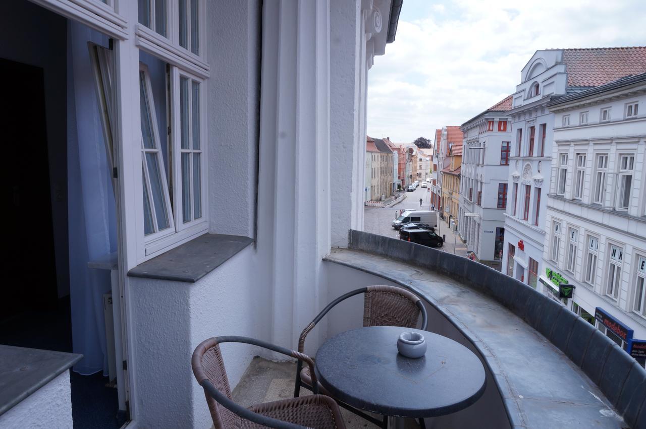 Sweet Dream Hostel & Pension - Self Check-In Güstrow Exterior foto